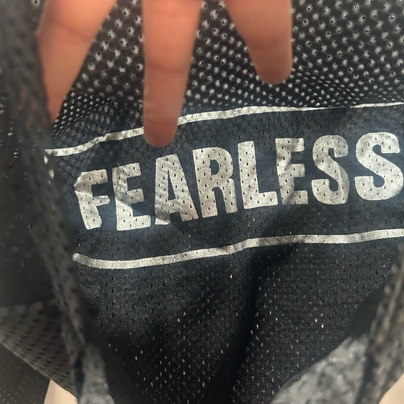 INFINITE PERFORMANCE, size S, mesh top with fearless graphic, long sleeve, hood - Picture 4 of 8